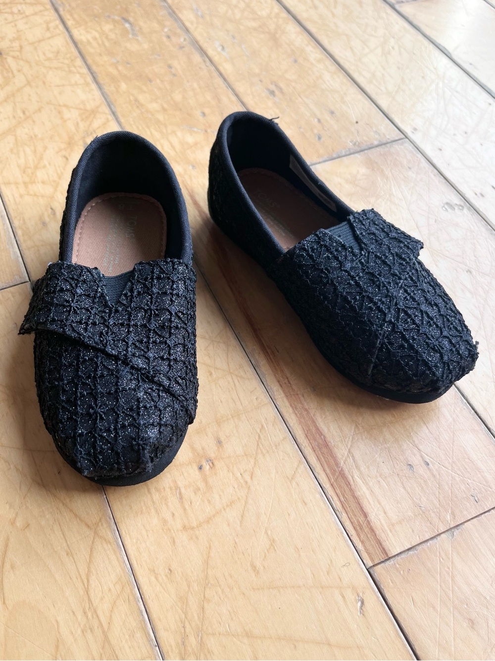 TOMS Black Glitter Lace Slip-On Flats Toddler Girls Size 8